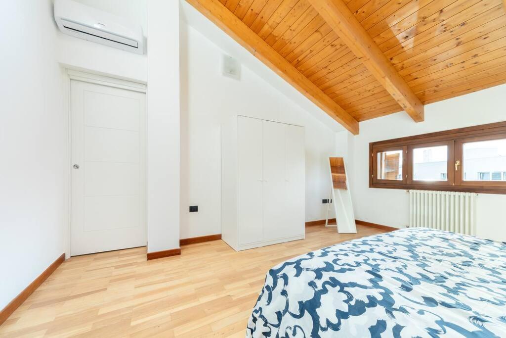 Appartamento Unico A Bologna Con 3 Camere E Parcheggio Gratuito Exterior foto