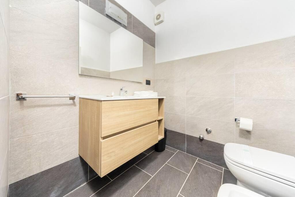 Appartamento Unico A Bologna Con 3 Camere E Parcheggio Gratuito Exterior foto